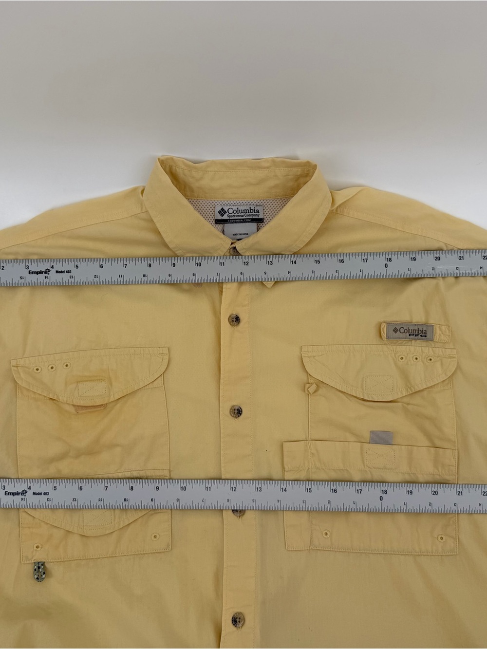 Columbia Men’s Short-Sleeve Button-Down Shirt in Pale Yellow - Picture 7 of 8